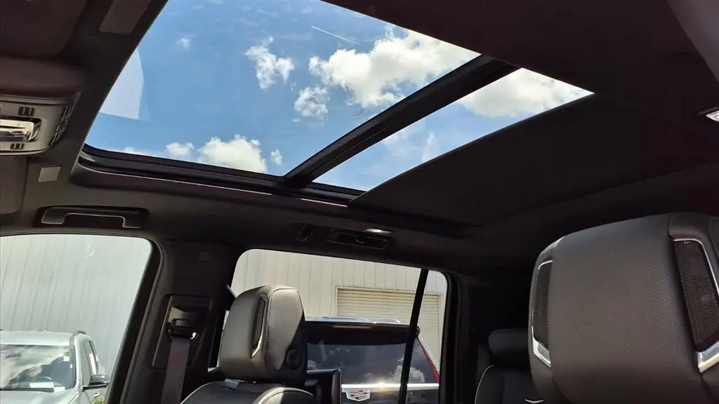 2025 Cadillac Escalade ESV Sport