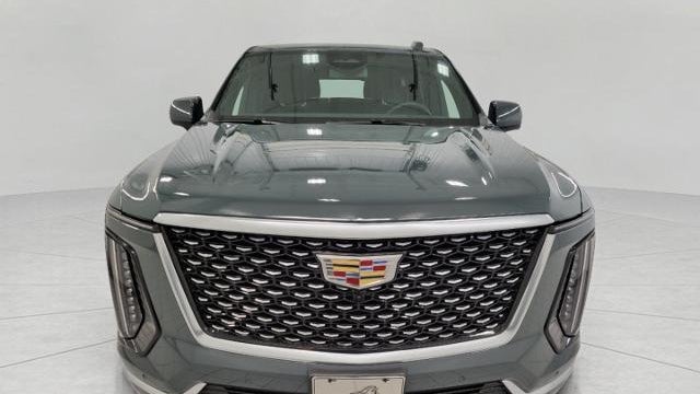 2025 Cadillac Escalade Luxury