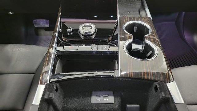 2025 Cadillac Escalade Luxury