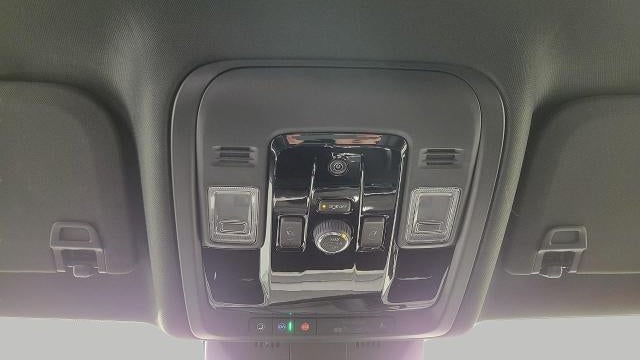 2025 Cadillac Escalade Luxury