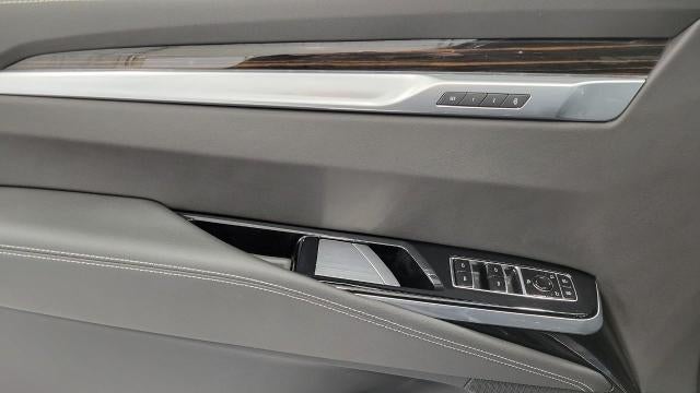 2025 Cadillac Escalade Luxury