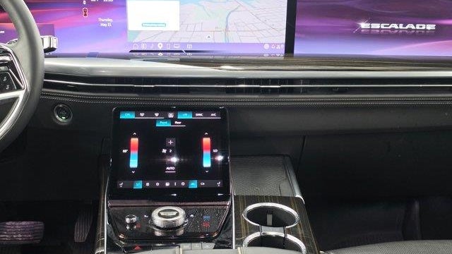 2025 Cadillac Escalade Premium Luxury