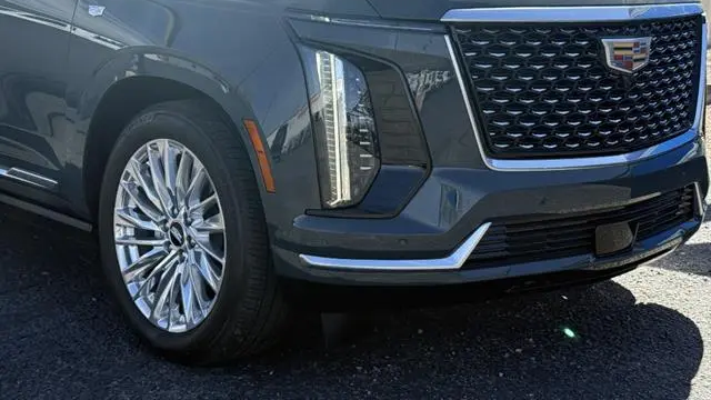 2025 Cadillac Escalade Premium Luxury