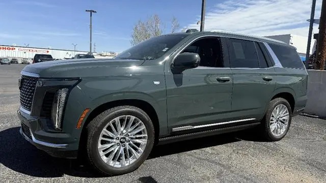 2025 Cadillac Escalade Premium Luxury