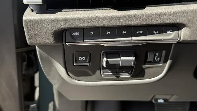 2025 Cadillac Escalade Premium Luxury