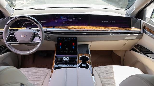 2025 Cadillac Escalade Premium Luxury Platinum