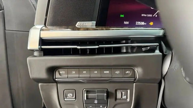 2025 Cadillac Escalade Sport Platinum