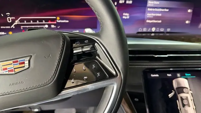2025 Cadillac Escalade Sport Platinum