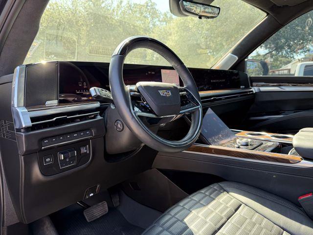 2025 Cadillac Escalade - $103,002