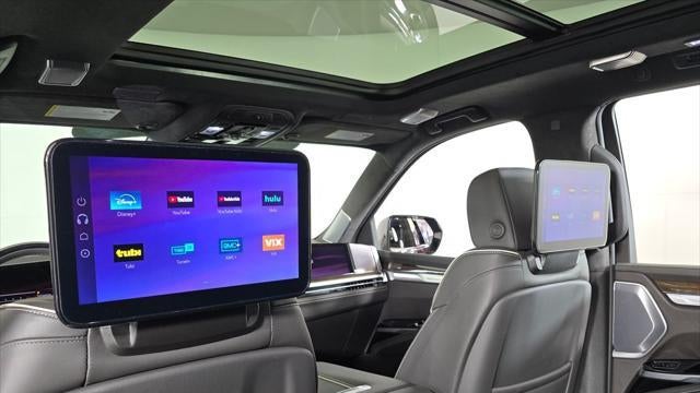 2025 Cadillac Escalade Sport Platinum