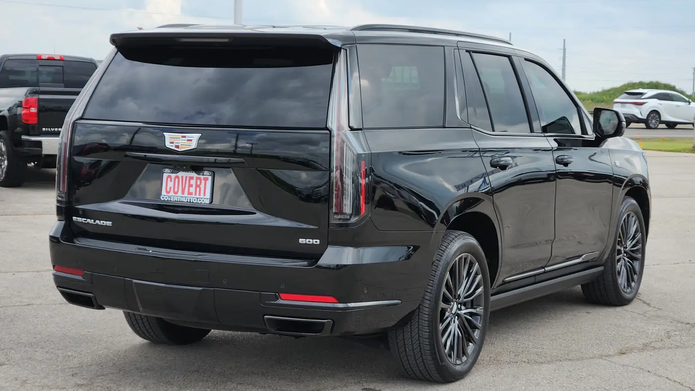 2025 Cadillac Escalade Sport Platinum