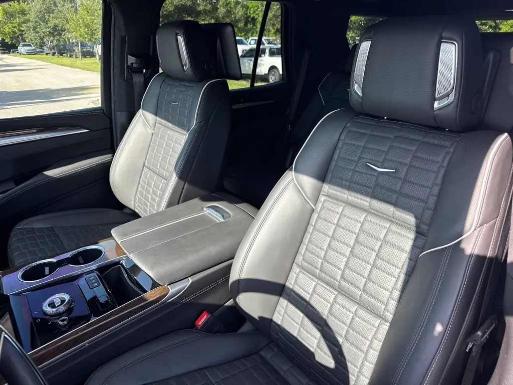 2025 Cadillac Escalade - $109,997