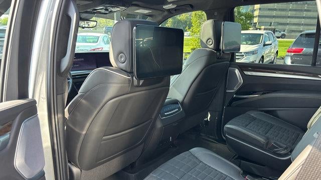 2025 Cadillac Escalade Sport Platinum