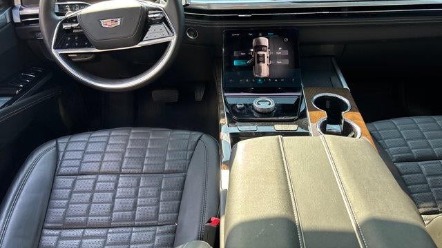 2025 Cadillac Escalade Sport Platinum