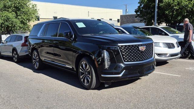 2025 Cadillac Escalade ESV Premium Luxury