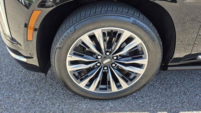 2025 Cadillac Escalade ESV Premium Luxury