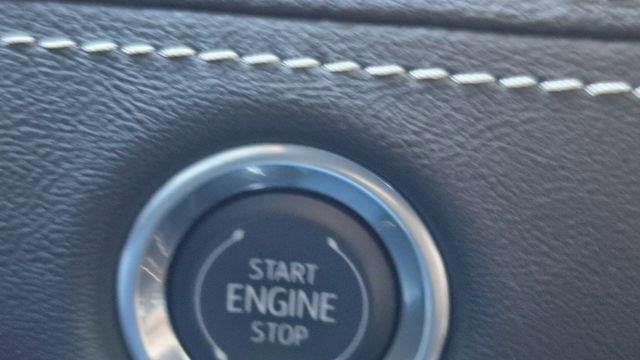 2025 Cadillac Escalade ESV Premium Luxury
