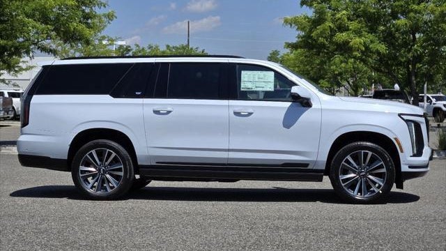 2026 Cadillac Escalade ESV Sport
