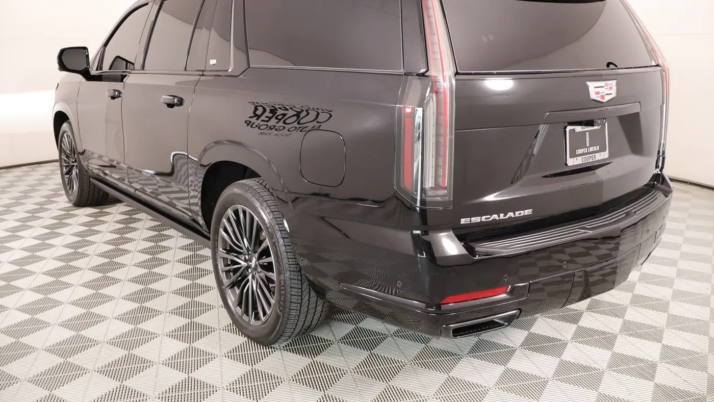2025 Cadillac Escalade ESV Sport Platinum