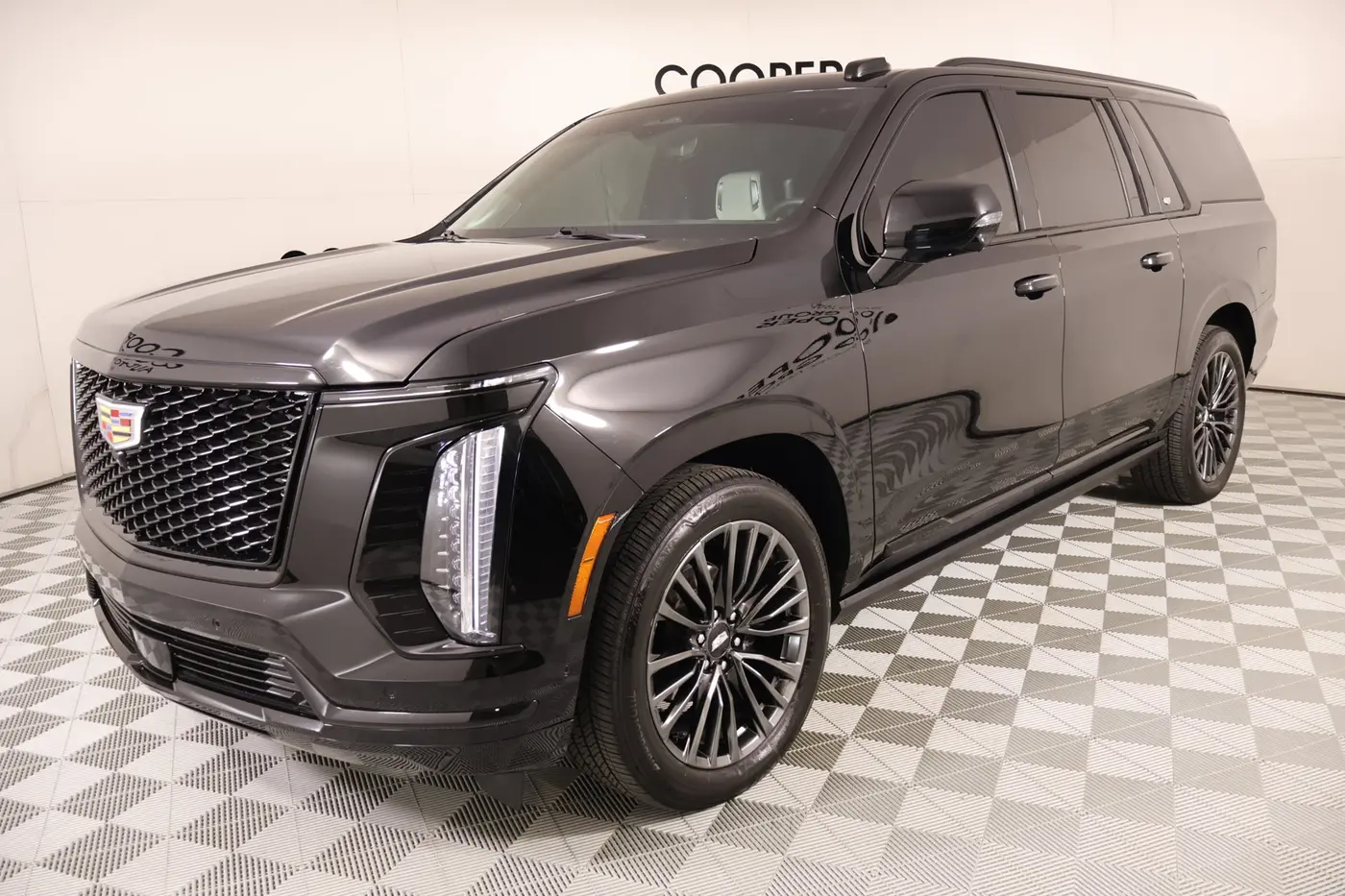 2025 Cadillac Escalade - $105,994
