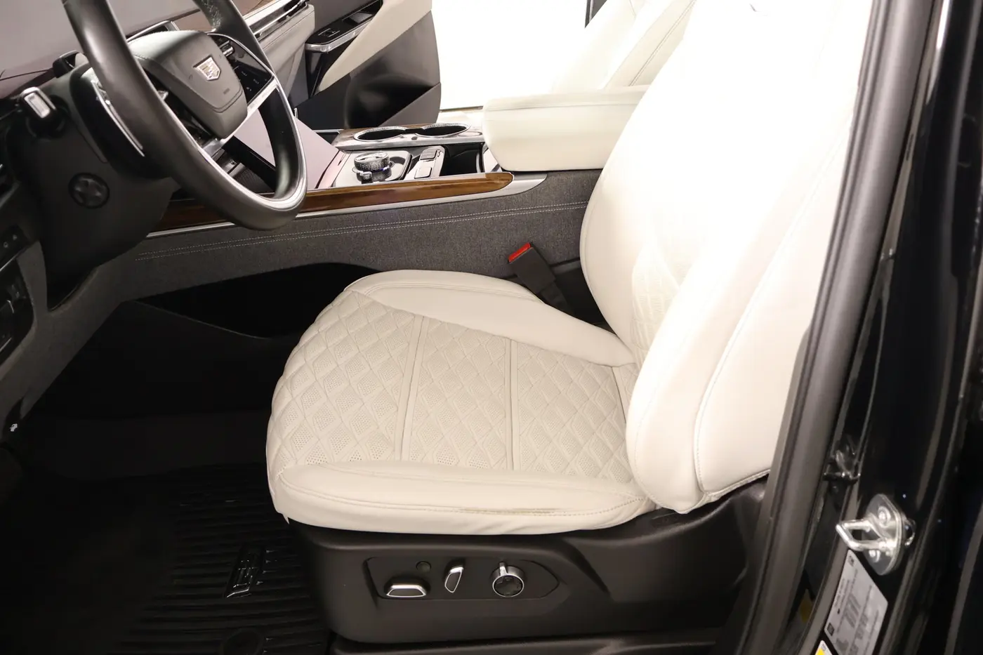 2025 Cadillac Escalade - $105,994