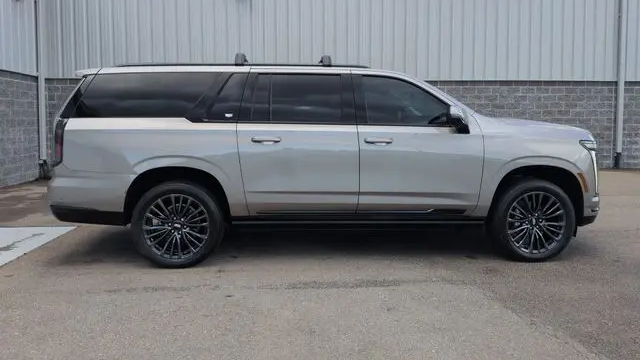 2025 Cadillac Escalade ESV Sport Platinum