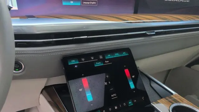 2025 Cadillac Escalade ESV Sport Platinum
