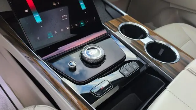 2025 Cadillac Escalade ESV Sport Platinum