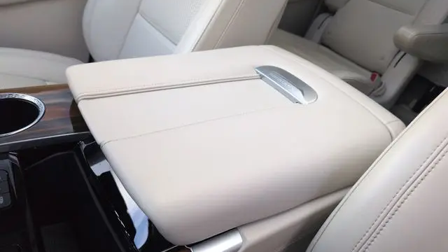 2025 Cadillac Escalade ESV Sport Platinum