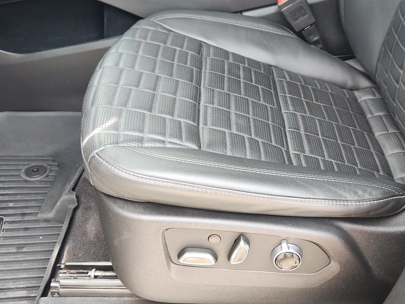 2025 Cadillac Escalade - $102,607