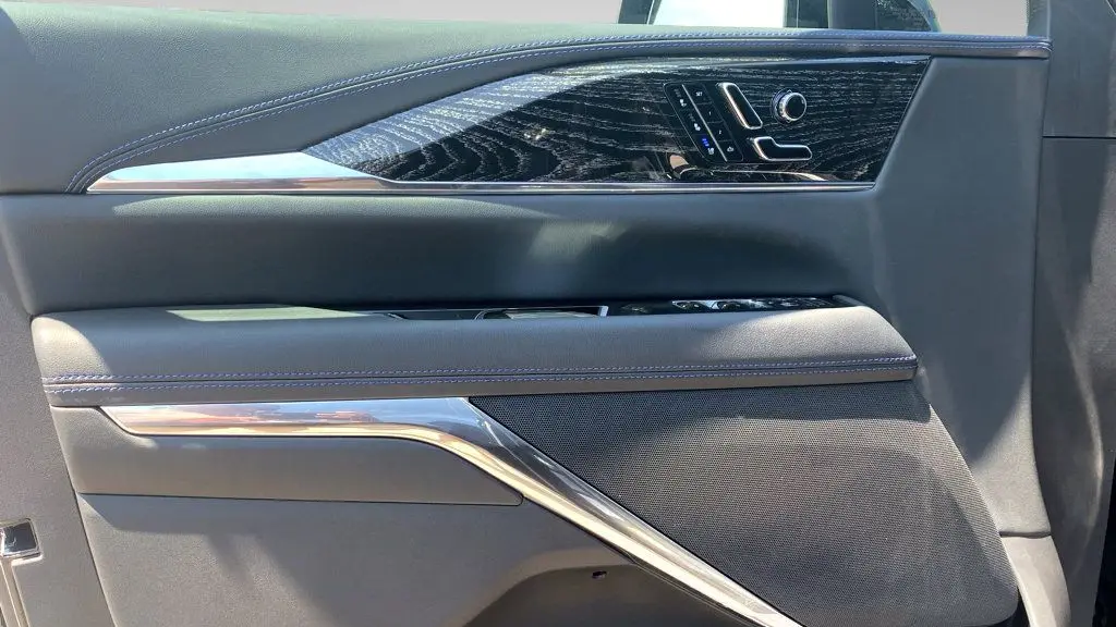 2026 Cadillac Escalade IQ Luxury