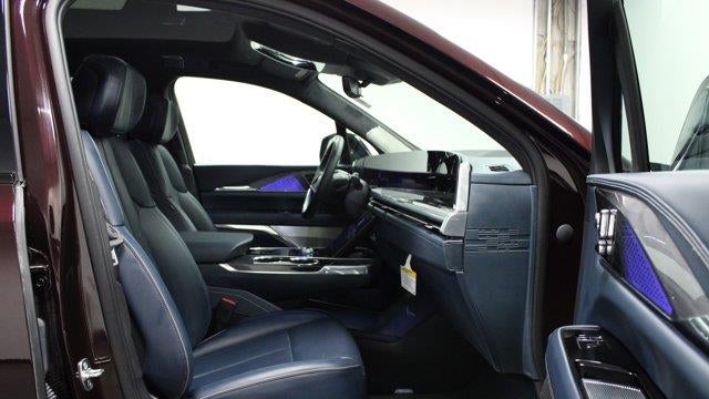 2025 Cadillac Escalade IQ Luxury 2