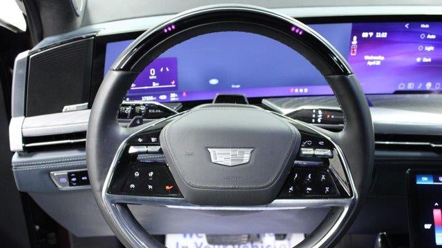 2025 Cadillac Escalade IQ Luxury 2