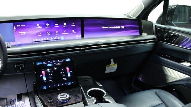 2025 Cadillac Escalade IQ Luxury 2