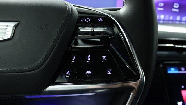 2025 Cadillac Escalade IQ Luxury 2