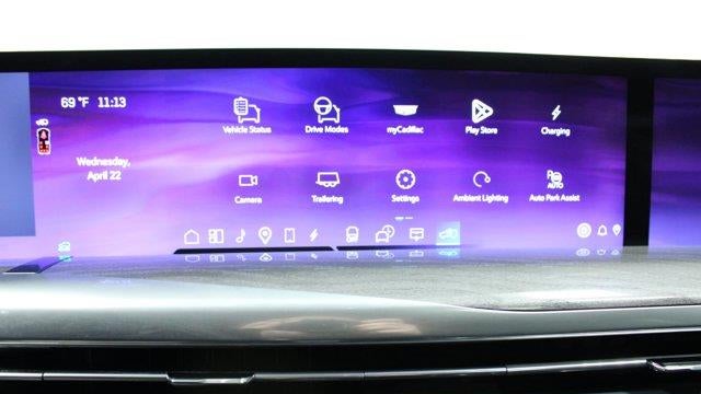 2025 Cadillac Escalade IQ Luxury 2