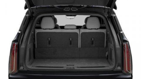 2025 Cadillac Escalade IQ Luxury 2