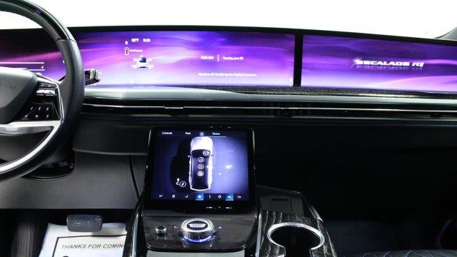 2025 Cadillac Escalade IQ Sport 1