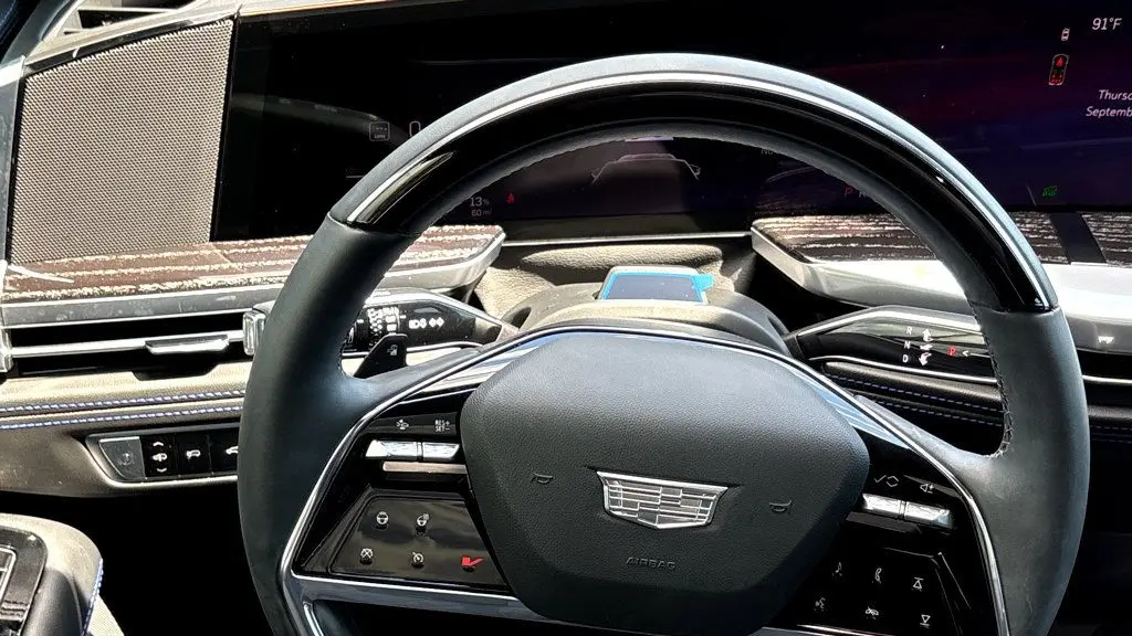 2025 Cadillac Escalade IQ Sport 1
