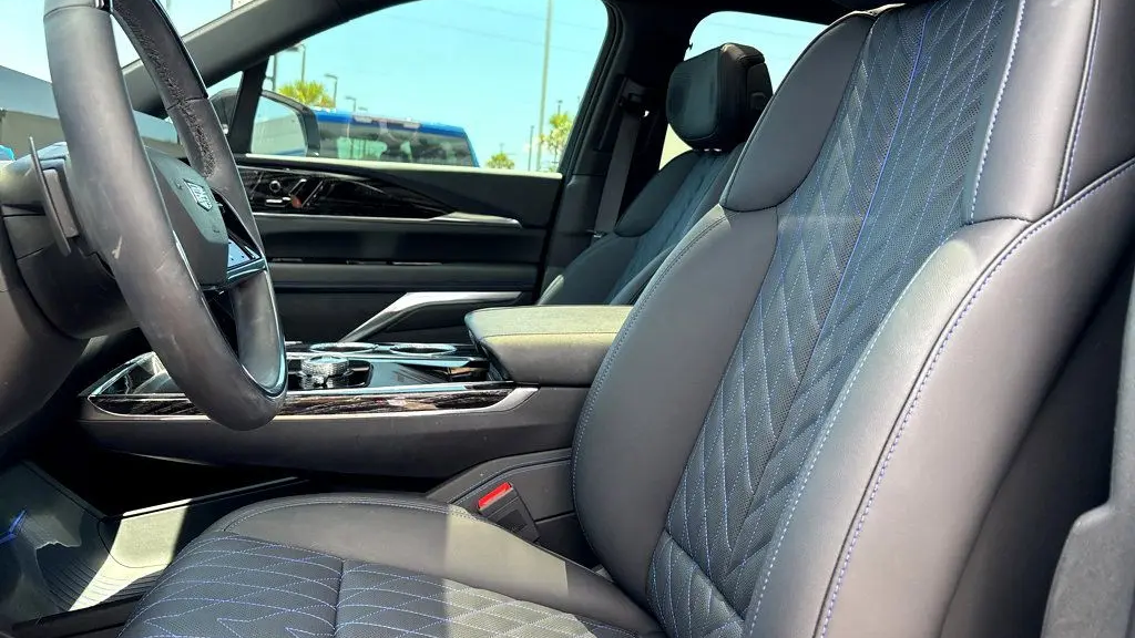 2025 Cadillac Escalade IQ Sport 1