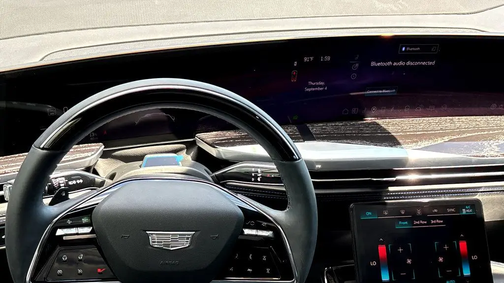 2025 Cadillac Escalade IQ Sport 1