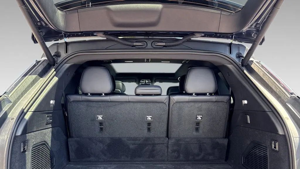 2025 Cadillac Escalade IQ Sport 1