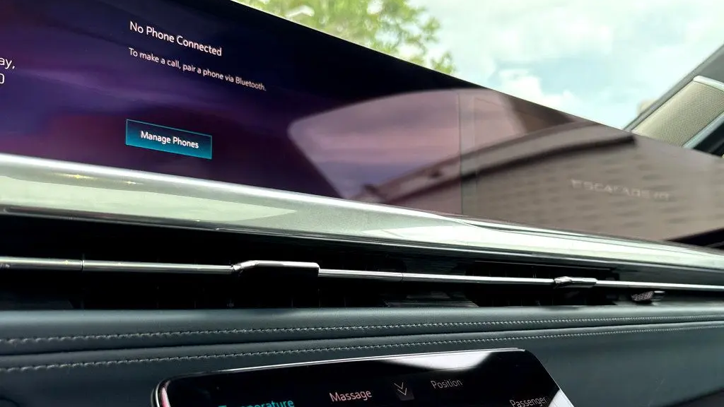 2025 Cadillac Escalade IQ Sport 2