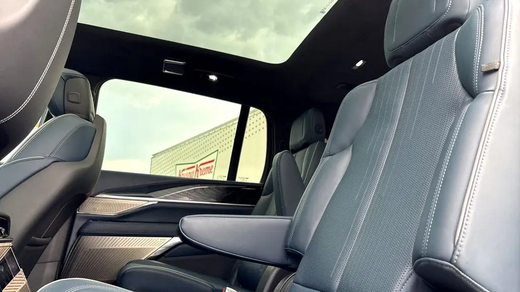 2025 Cadillac Escalade IQ Sport 2