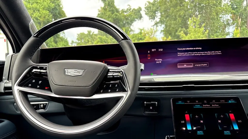 2025 Cadillac Escalade IQ Sport 2