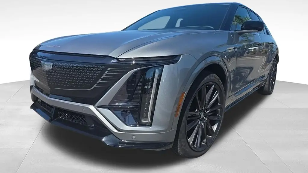 2026 Cadillac LYRIQ-V Base