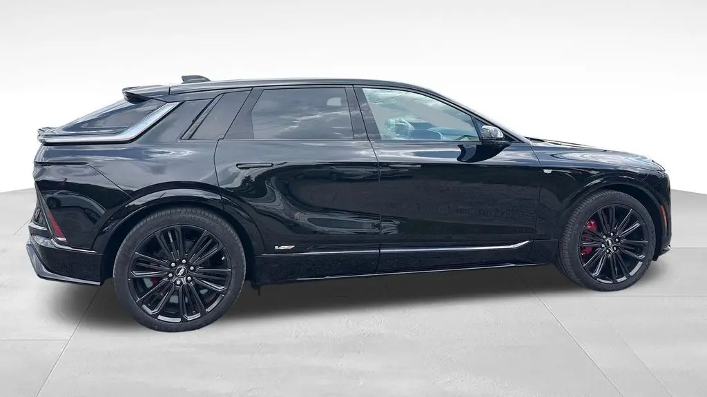 2026 Cadillac LYRIQ-V Base
