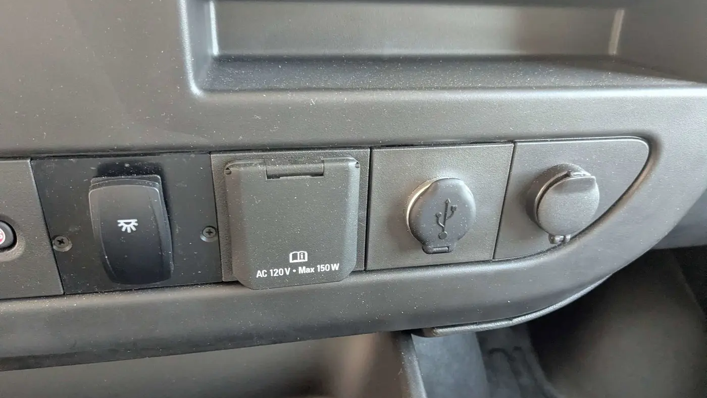 2022 Chevrolet Express 3500