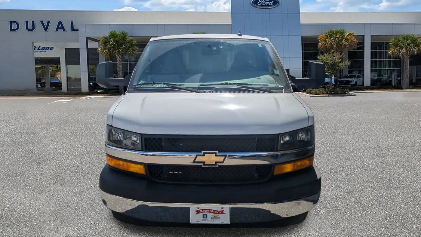 2022 Chevrolet Express 3500