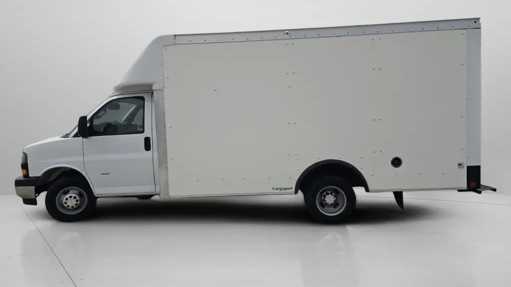 2022 Chevrolet Express 3500